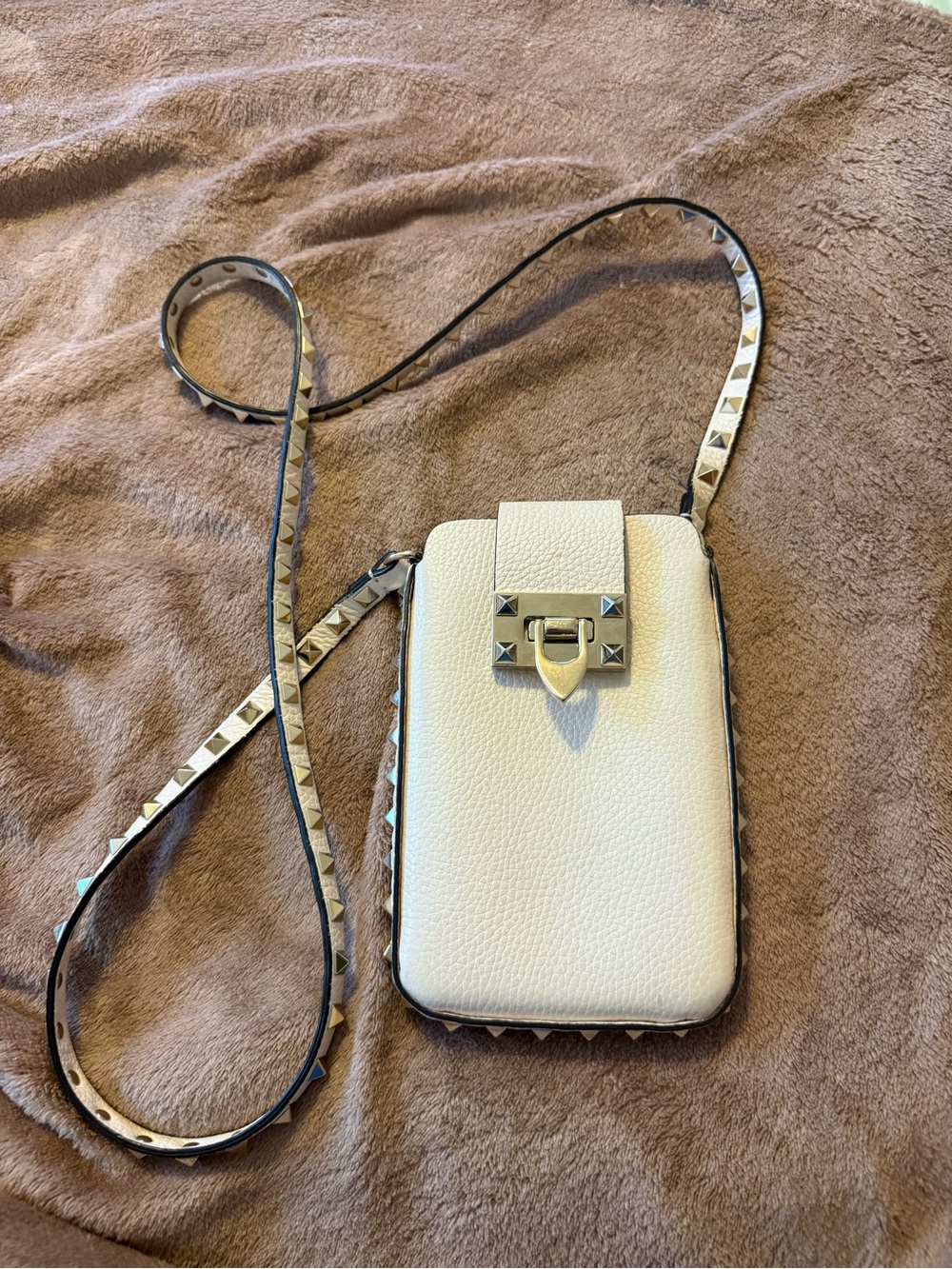 Valentino Garavani Rockstud Ivory Leather Phone Case Crossbody Bag Studded